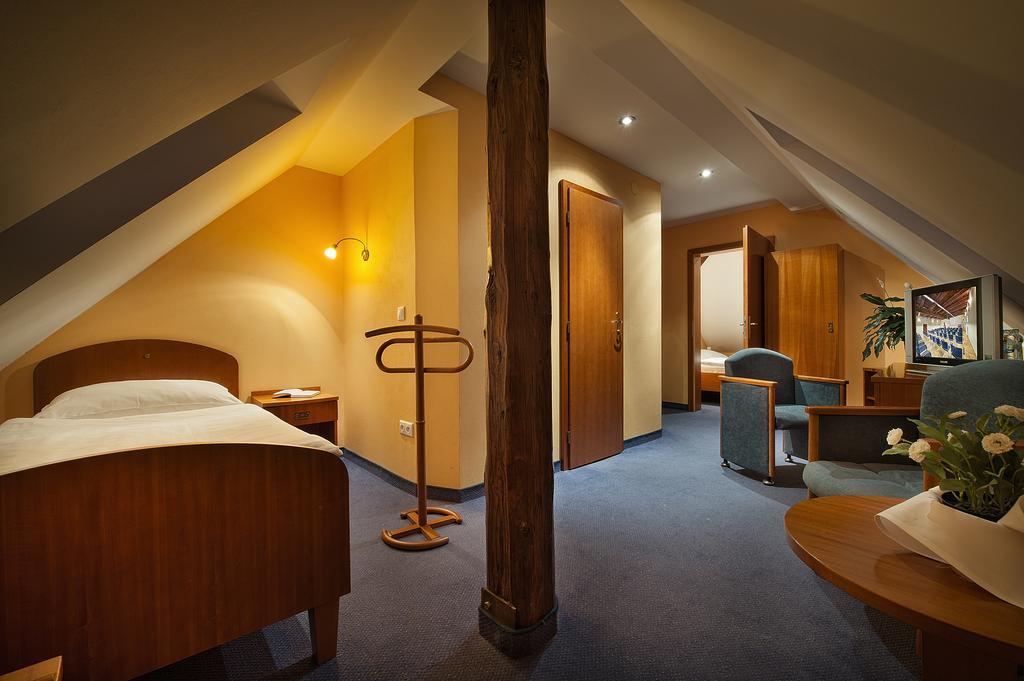 Hotel Fara Rancirov Jihlava Habitación foto